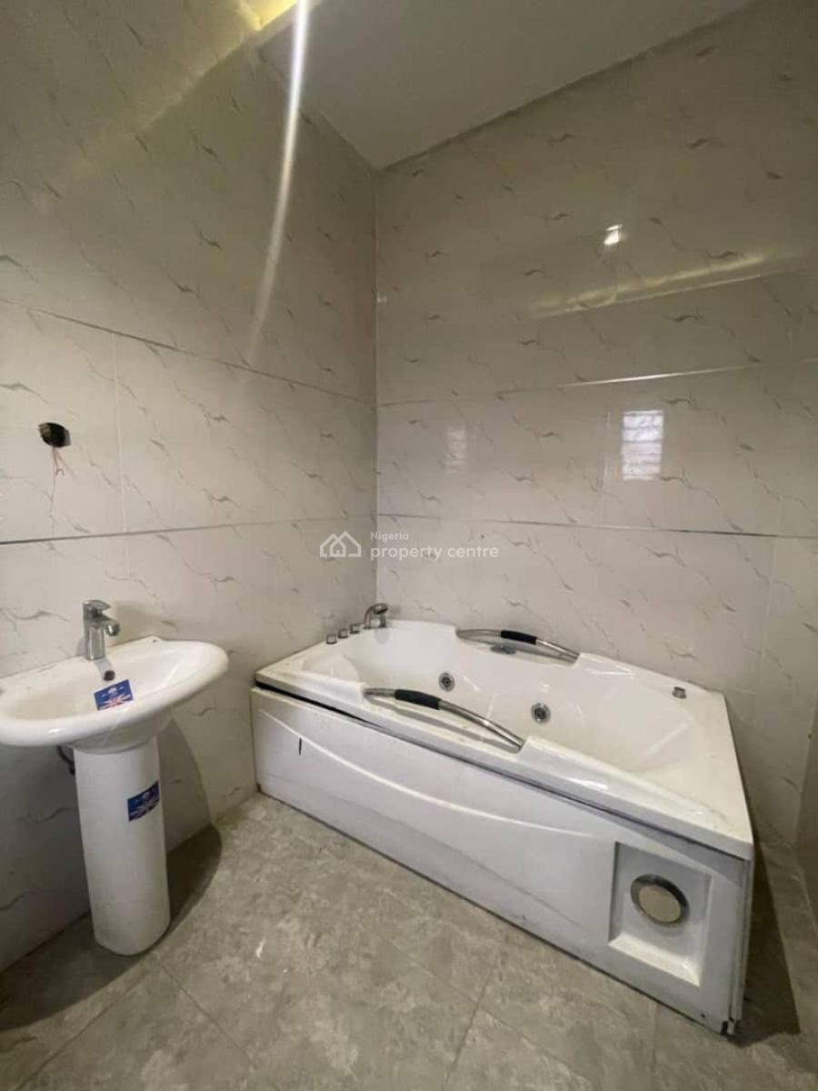 1bedroom & Parlor Miniflat (upstairs) with Personal Kitchen, Ologolo, Lekki Phase 2, Lekki, Lagos, Mini Flat (room and Parlour) for Rent