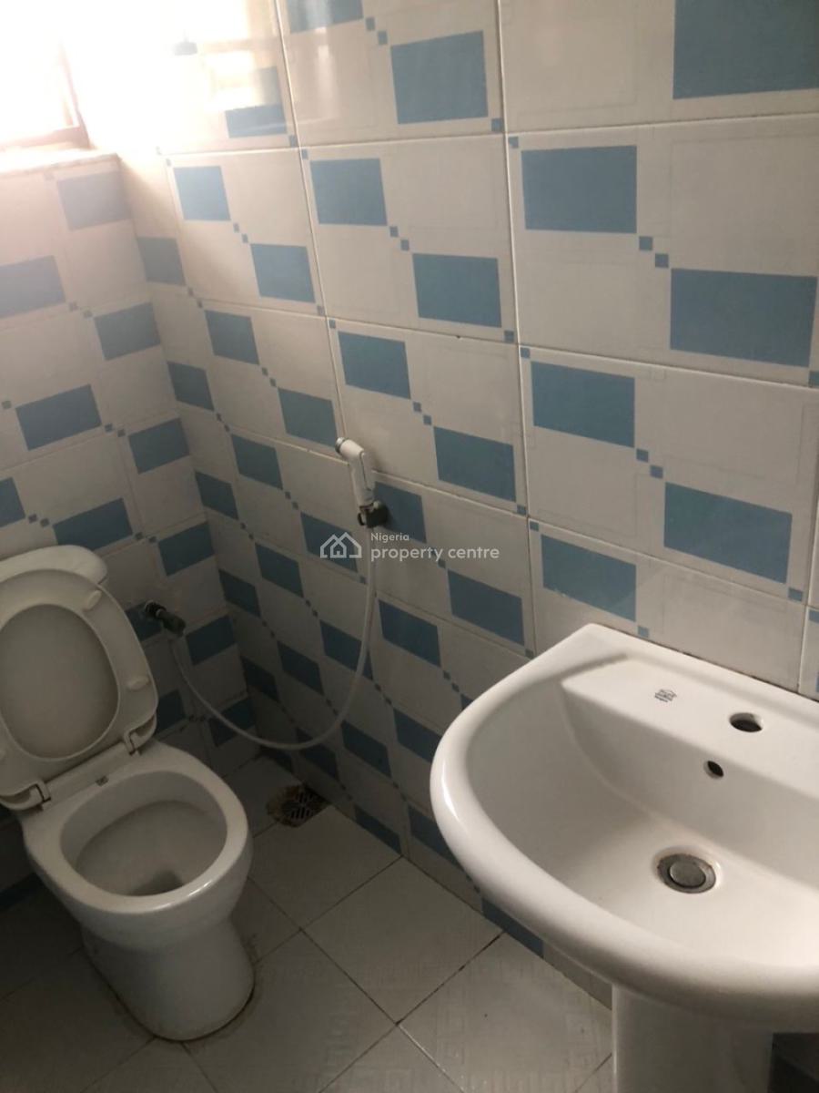 Spacious 4 Bedroom Duplex in an Elite, Well-secured Estate, Meadow View Estate, Ogombo, Ajah, Lekki, Ogombo, Ajah, Lagos, Semi-detached Duplex for Rent