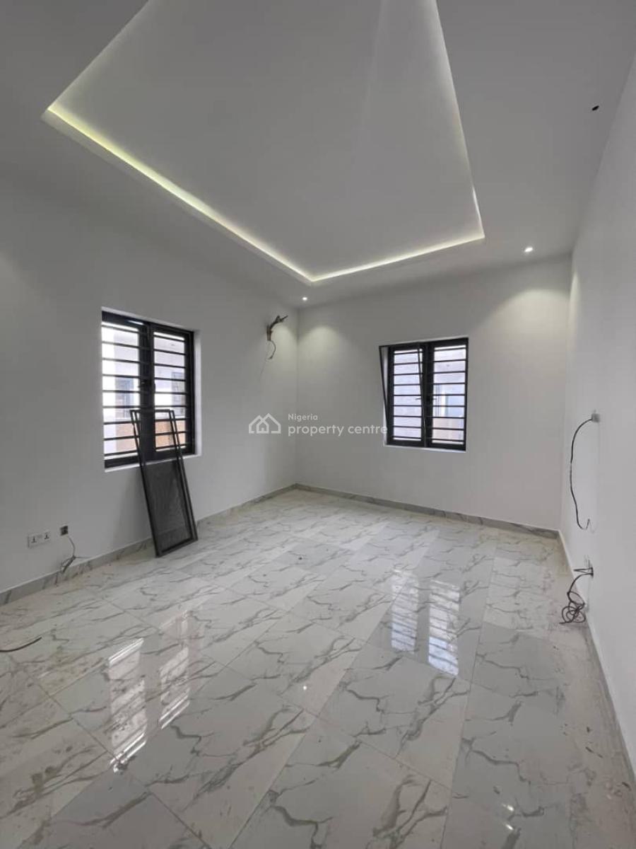 Spacious Semi Masters Bedroom Upstairs (price Is Negotiable), Ologolo, Lekki, Lagos, Self Contain (single Rooms) for Rent