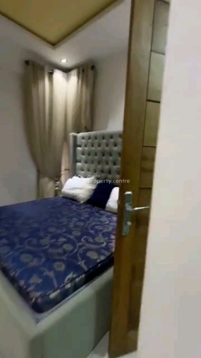 a Fully Furnished and Standard 2 Bedroom, Upstairs with All Rooms En-suite, Yabatech Gra, Yaba, Lagos, Flat / Apartment for Sale