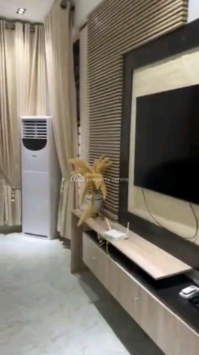a Fully Furnished and Standard 2 Bedroom, Upstairs with All Rooms En-suite, Yabatech Gra, Yaba, Lagos, Flat / Apartment for Sale