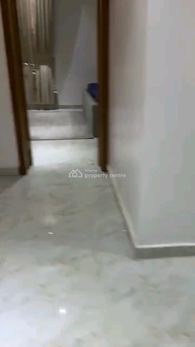 a Fully Furnished and Standard 2 Bedroom, Upstairs with All Rooms En-suite, Yabatech Gra, Yaba, Lagos, Flat / Apartment for Sale