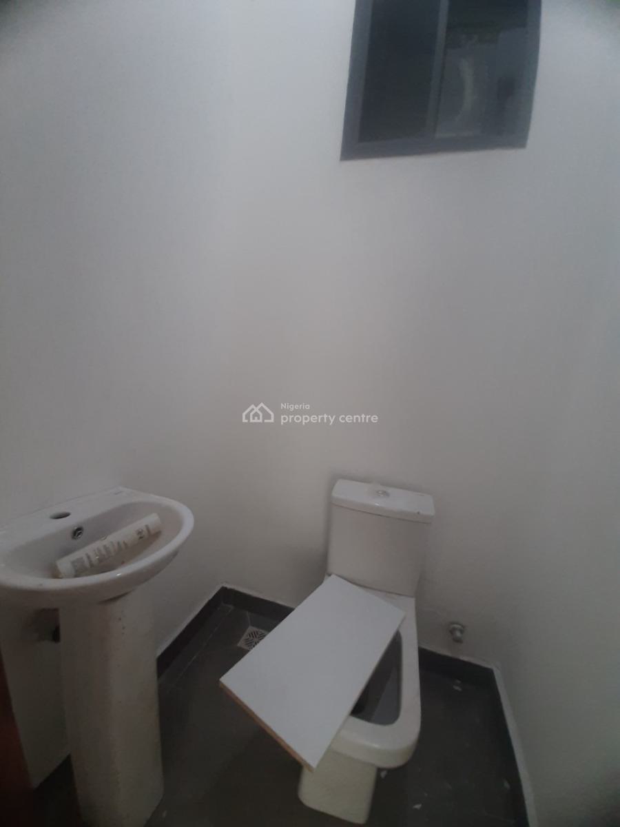 Newly Built and Serviced with 24/7 Power Supply 2 Bedroom En-suite Fla, Ikate Elegushi, Lekki, Lagos, Flat / Apartment for Sale