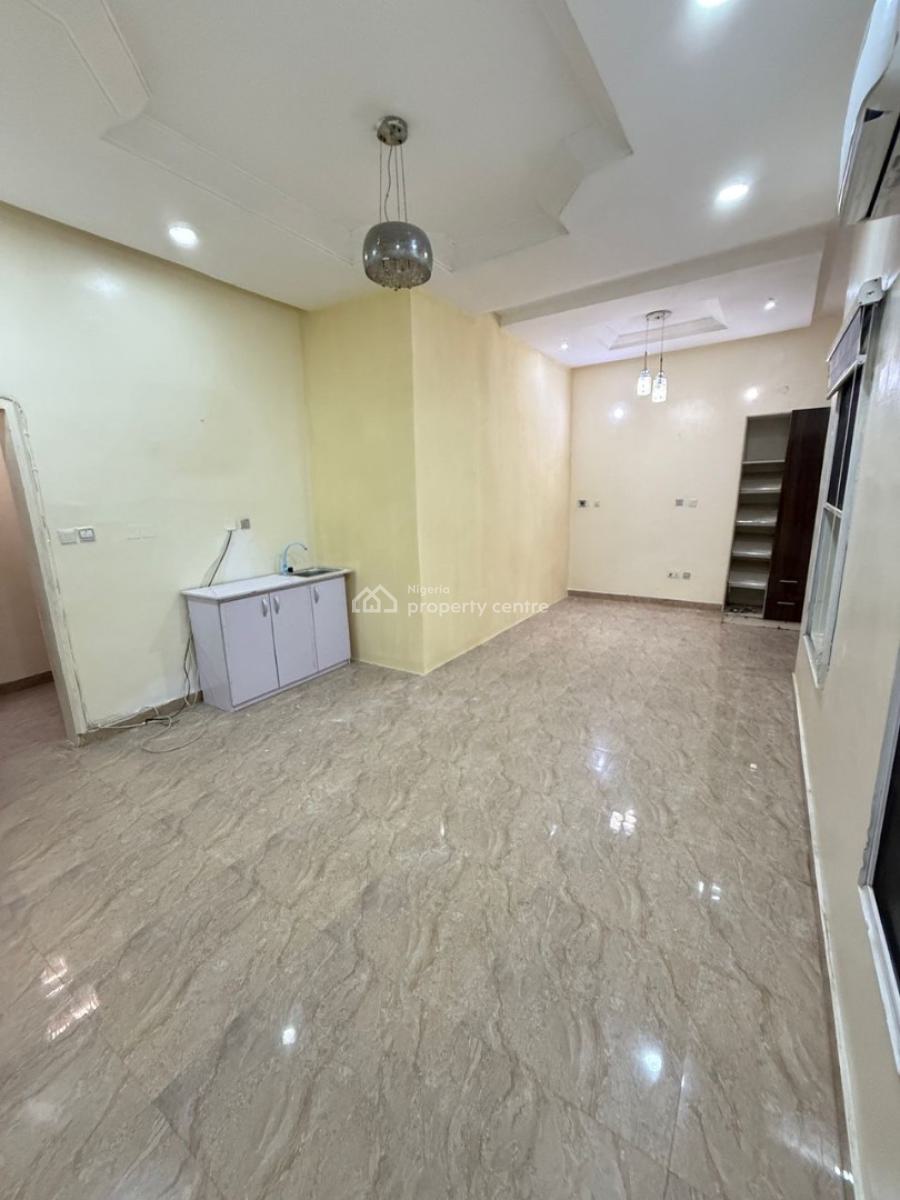 Fully Serviced Spacious Studio Apartment with Over 20hrs Light, Chevron, Lekki, Lagos, Self Contain (single Rooms) for Rent