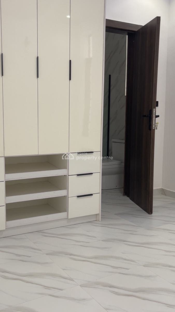 Newly Built 5 Bedroom Fully Detached with Pool, Daffodil Estate Chevron Lekki, Lekki, Lagos, Detached Duplex for Sale