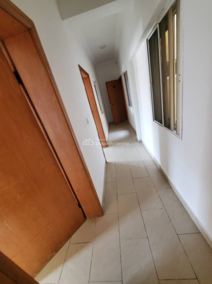 Recently Renovated Executive Serviced Mini Flat, Lekki Phase 1, Lekki, Lagos, Mini Flat (room and Parlour) for Rent