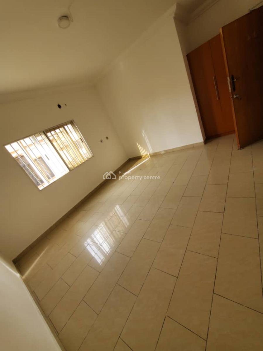 Recently Renovated Executive Serviced Mini Flat, Lekki Phase 1, Lekki, Lagos, Mini Flat (room and Parlour) for Rent