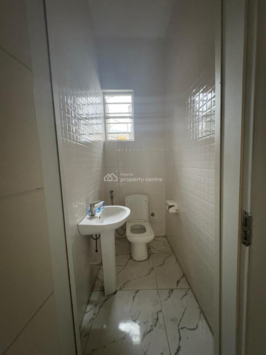 *massive Luxury Studio Apartment with Personal Private Fitted Kitchen*, Orchid Road, Lekki Phase 2, Lekki, Lagos, Self Contain (single Rooms) for Rent