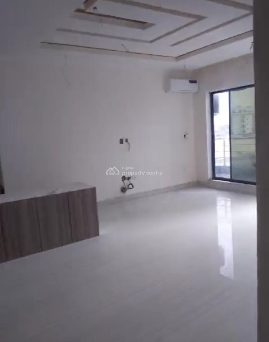 3 Bedroom Apartment in Lekki Phase 1, Lekki Phase 1, Lekki, Lagos, Flat / Apartment for Sale