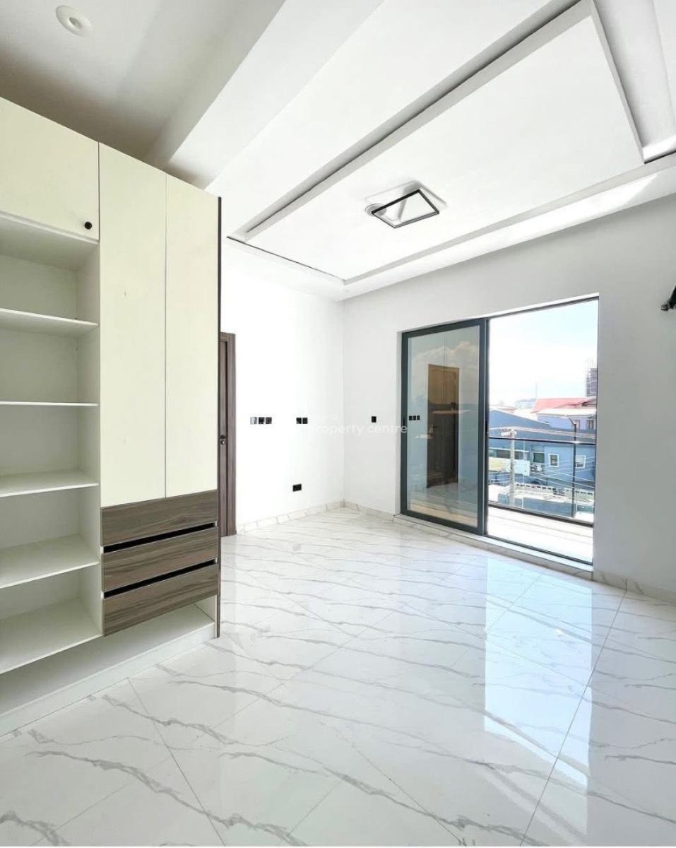 Luxury 2 Bedroom Apartment with Bq, Lekki Phase 1, Lekki, Lagos, Flat / Apartment for Sale