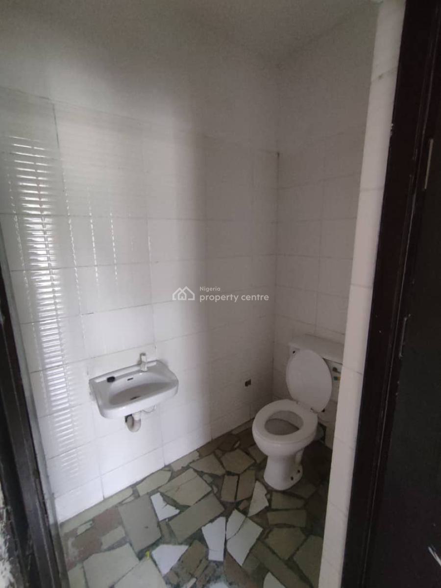 Spacious *bq* at Osapa, Osapa, Lekki, Lagos, Flat / Apartment for Rent