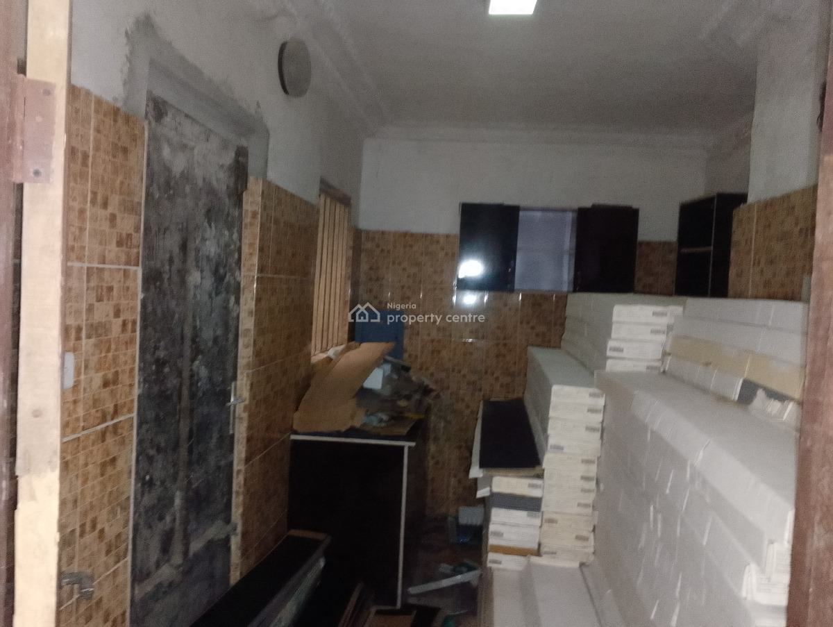 Three Bedroom Apartment Available for Lease, 1 Ayodele Awodeyi Close Osapa Lekki Lagos, Osapa, Lekki, Lagos, Self Contain (single Rooms) for Rent