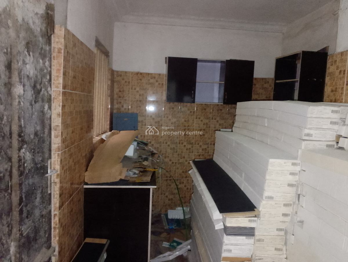 Three Bedroom Apartment Available for Lease, 1 Ayodele Awodeyi Close Osapa Lekki Lagos, Osapa, Lekki, Lagos, Self Contain (single Rooms) for Rent