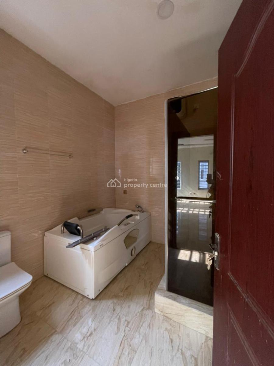 Master Bedroom with Shared Kitchen, Orchid Road, Around Orchid Hotel, Lekki, Lagos, Self Contain (single Rooms) for Rent
