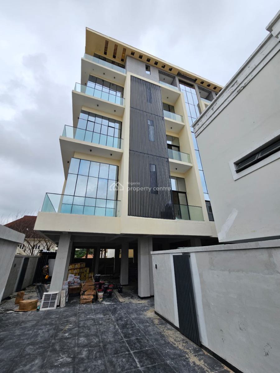 Stunning 3 Bedrooms Apartment, Freedom Way, Lekki Phase 1, Lekki, Lagos, Block of Flats for Sale
