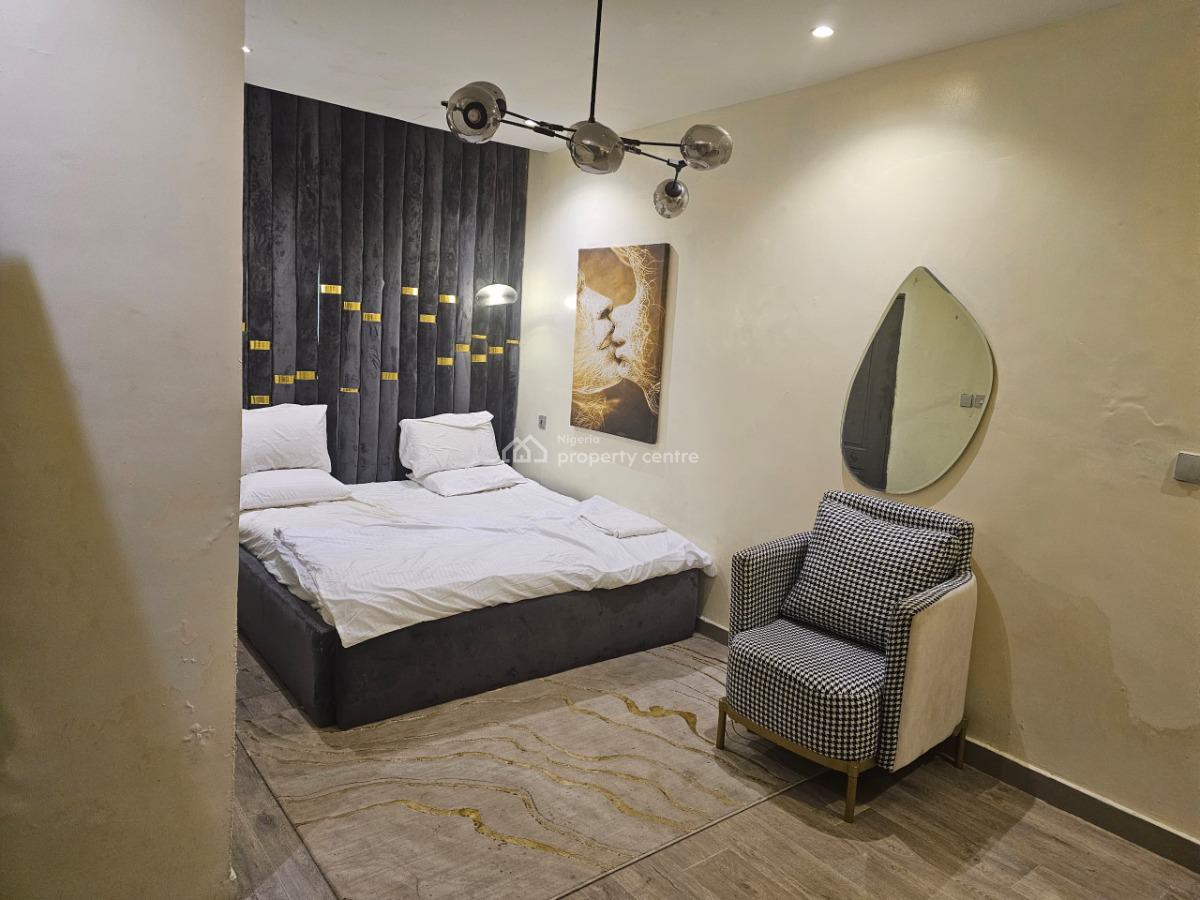 Distress Serviced 2bedroom Flat Fully Furnished, Horizon 2 Estate, Ikate, Lekki, Lagos, Flat / Apartment for Sale