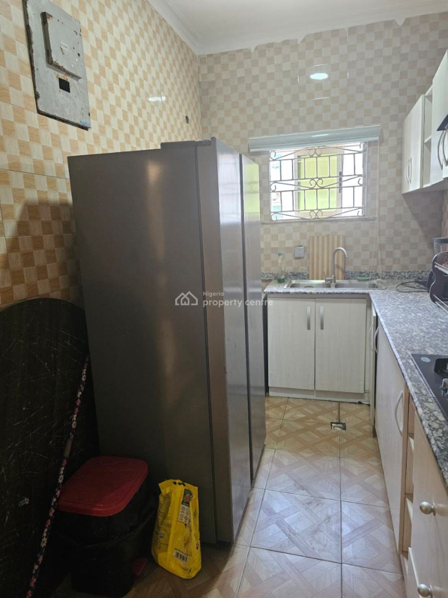 Distress Serviced 2bedroom Flat Fully Furnished, Horizon 2 Estate, Ikate, Lekki, Lagos, Flat / Apartment for Sale