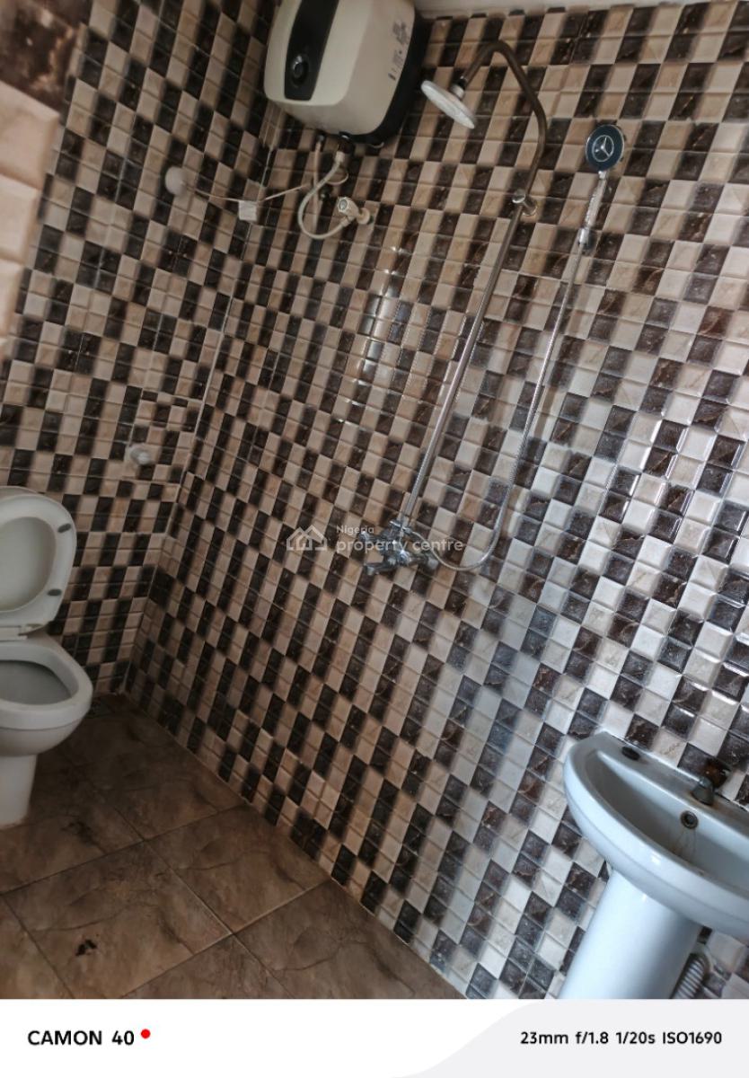 Spacious 3 Bedroom Flat Upstairs at Badore Ajah Lagos, Badore Ajah Lagos, Badore, Ajah, Lagos, Flat / Apartment for Rent