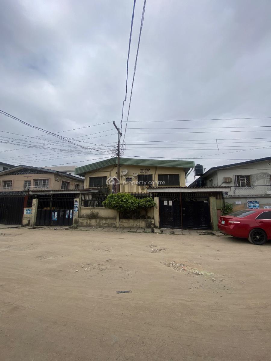 Strategic Investment Property: 22-room Hotel with C of O, Off Cole Street Via Olufemi , Close to Ogunlana Drive Axis, Ogunlana, Surulere, Lagos, Block of Flats for Sale