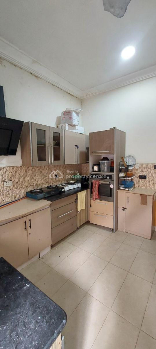 Standard Madams Room, Upstairs, Osapa London Estate, Osapa, Lekki, Lagos, Terraced Duplex for Rent