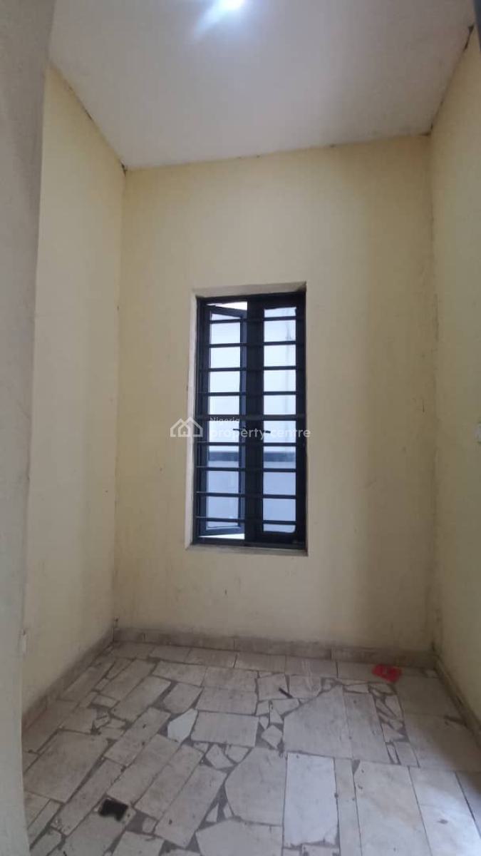 New Out Spacious Bq, Orchid Road Lekki, Lekki, Lagos, Detached Duplex for Rent