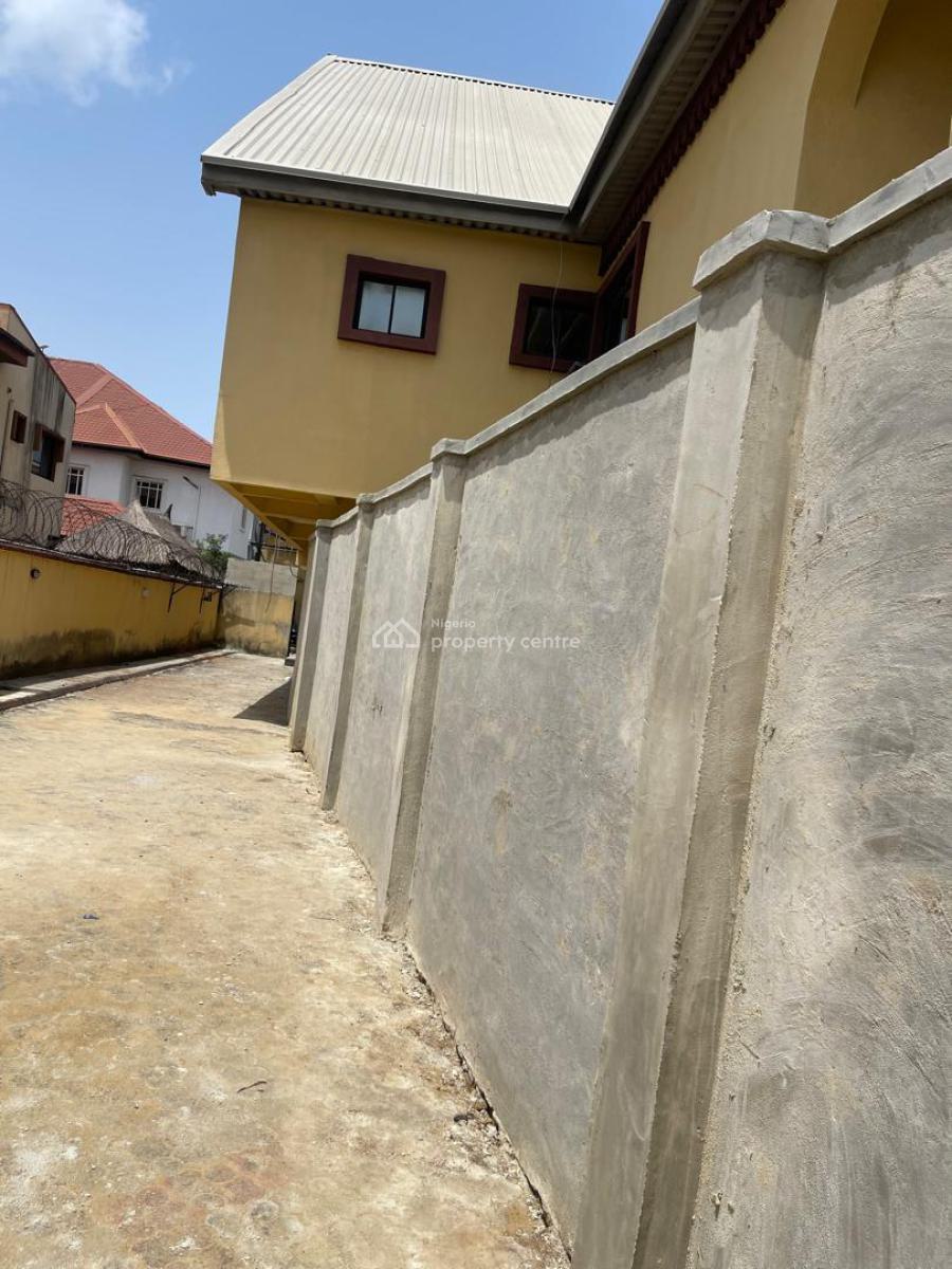 Affordable 4-bedroom Self-compound Terrace with Bq, Lekki Phase 1, Lekki, Lagos, House for Rent