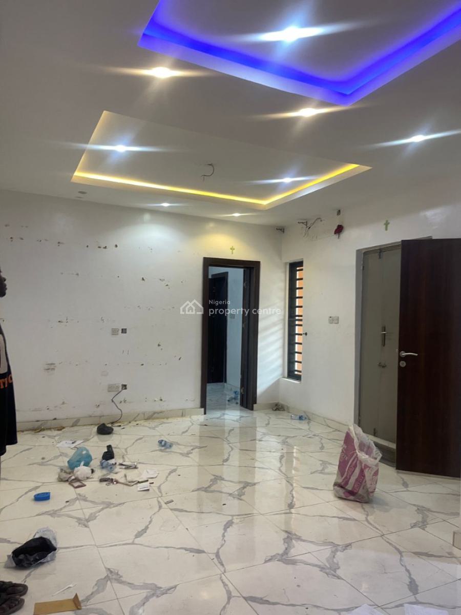 a Luxury Spacious Mini Flat with Wardrobe, Kitchen Cabinet, Car Park, Surulere, Lagos, Mini Flat (room and Parlour) for Rent
