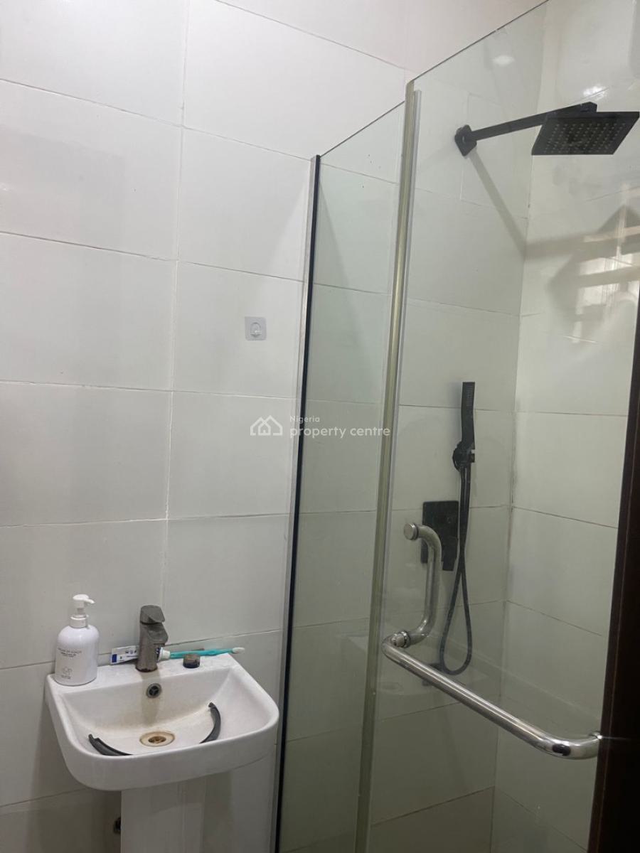 a Luxury Spacious Mini Flat with Wardrobe, Kitchen Cabinet, Car Park, Surulere, Lagos, Mini Flat (room and Parlour) for Rent
