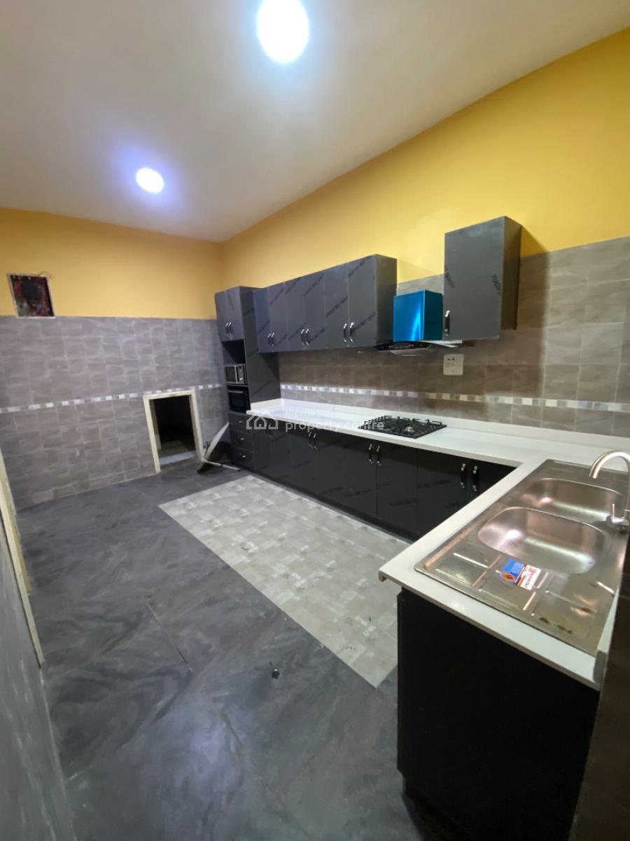 Luxury 4 Bedroom, Off Bisola Durosimi Etti, Lekki Phase 1, Lekki, Lagos, Semi-detached Duplex for Rent