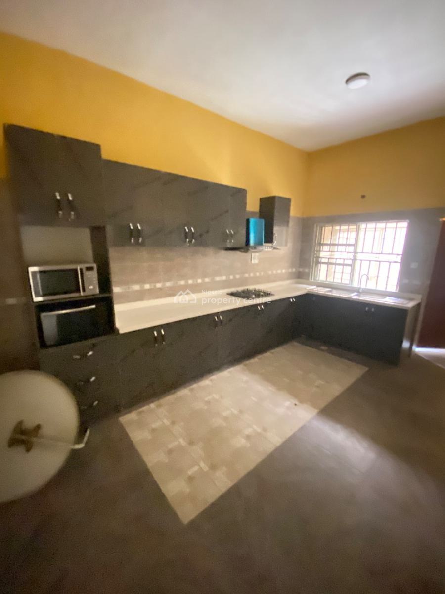 Luxury 4 Bedroom, Off Bisola Durosimi Etti, Lekki Phase 1, Lekki, Lagos, Semi-detached Duplex for Rent