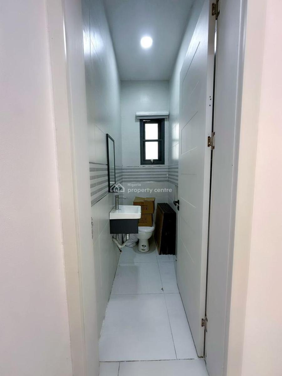 2-bedroom Apartment with Bq, Ologolo, Lekki, Lagos, Flat / Apartment for Sale