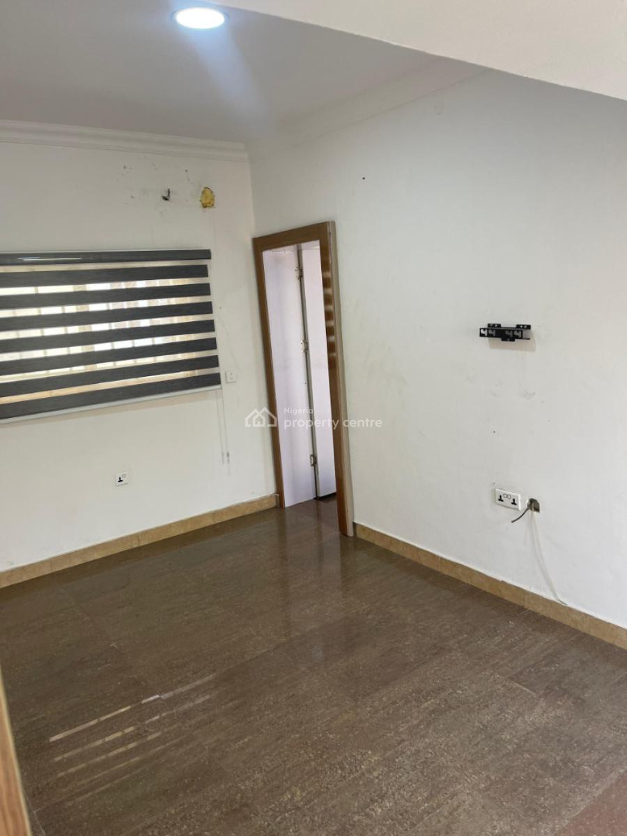 Executive Serviced Mini Flat Apartment, Off Adewunmi Adebimpe Street, Lekki Phase 1, Lekki, Lagos, Mini Flat (room and Parlour) for Rent