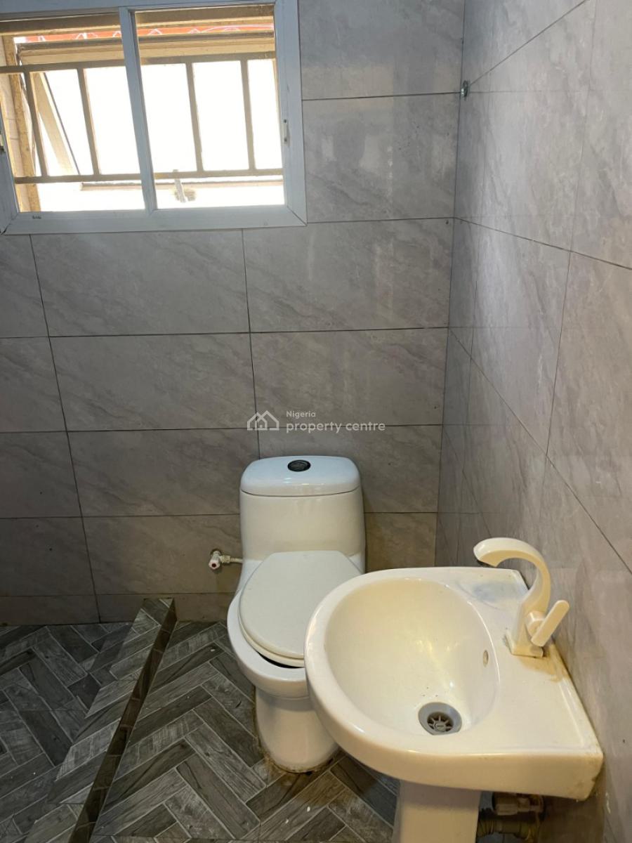 Executive Serviced Mini Flat Apartment, Off Adewunmi Adebimpe Street, Lekki Phase 1, Lekki, Lagos, Mini Flat (room and Parlour) for Rent
