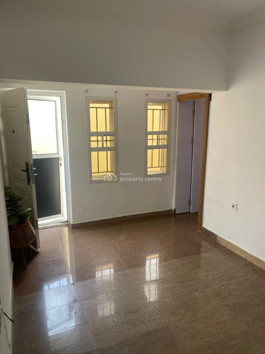Executive Serviced Mini Flat Apartment, Off Adewunmi Adebimpe Street, Lekki Phase 1, Lekki, Lagos, Mini Flat (room and Parlour) for Rent