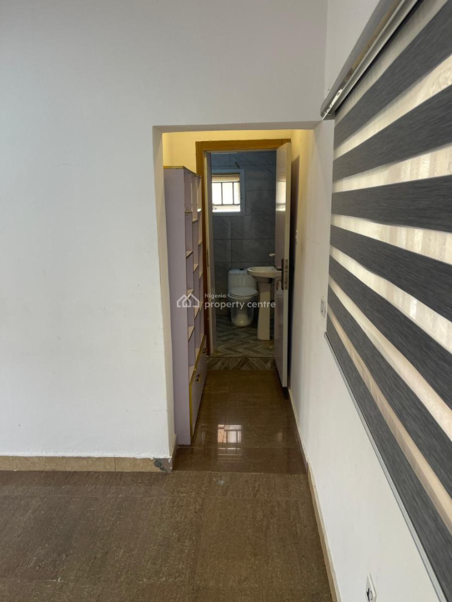 Executive Serviced Mini Flat Apartment, Off Adewunmi Adebimpe Street, Lekki Phase 1, Lekki, Lagos, Mini Flat (room and Parlour) for Rent