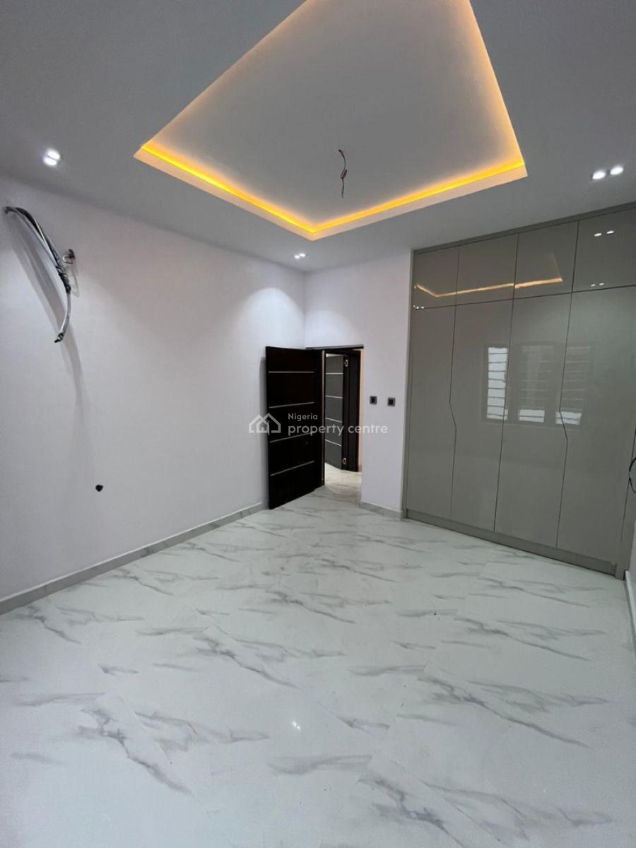 5 Bedroom Fully Detached Duplex with Bq, Ologolo, Lekki, Lagos, Detached Duplex for Sale
