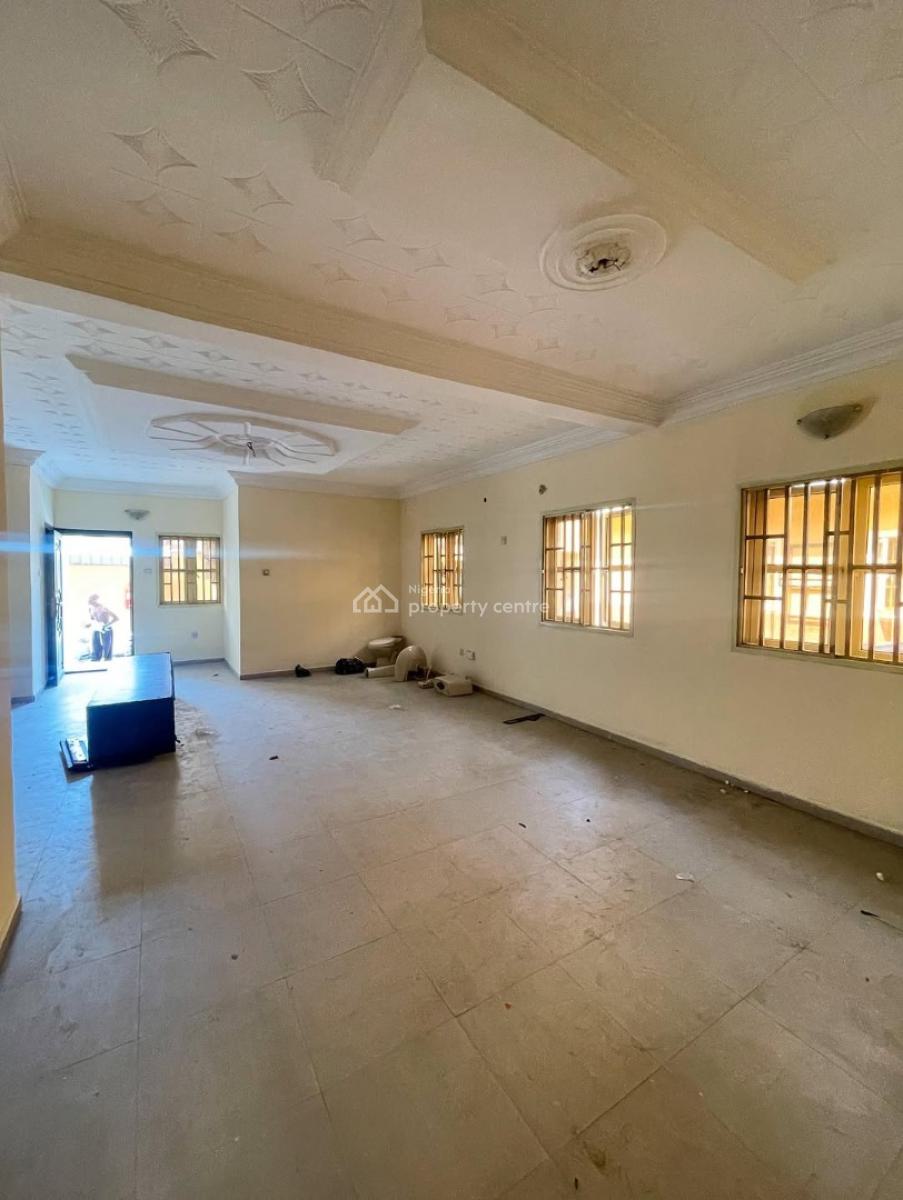 Spacious 3 Bedroom Apartment, Osapa, Lekki, Lagos, Flat / Apartment for Rent