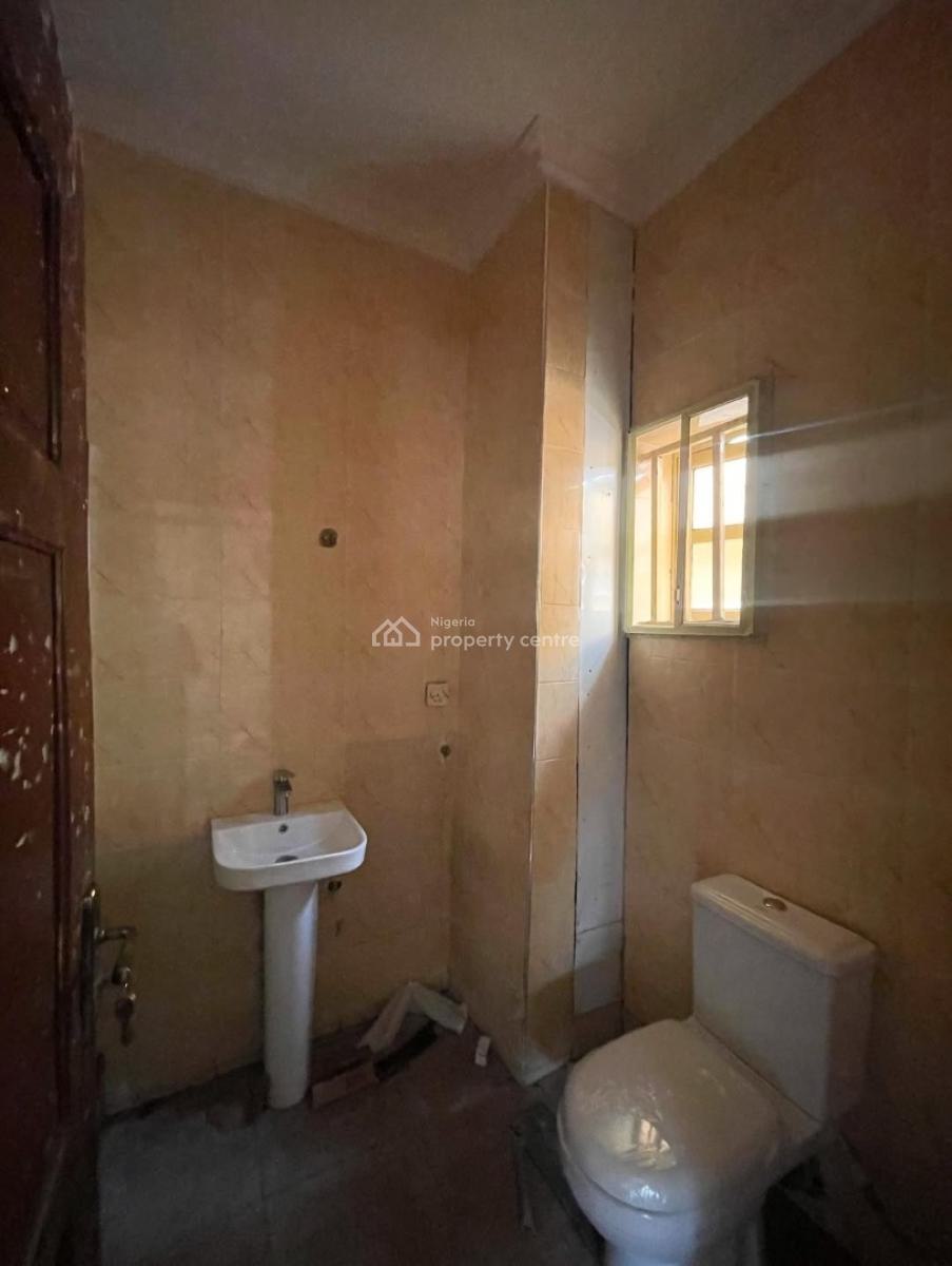 Spacious 3 Bedroom Apartment, Osapa, Lekki, Lagos, Flat / Apartment for Rent