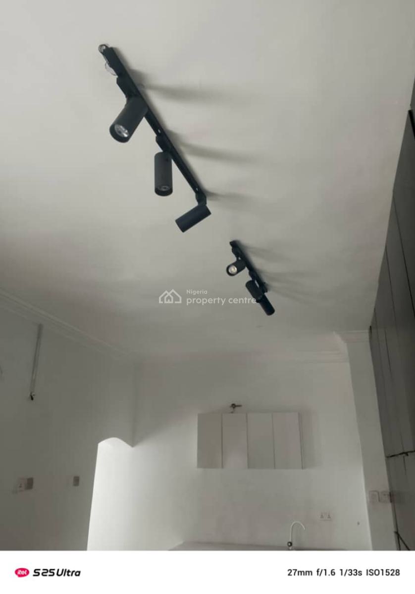 Big Studio Apartment, Osapa, Lekki, Lagos, Self Contain (single Rooms) for Rent