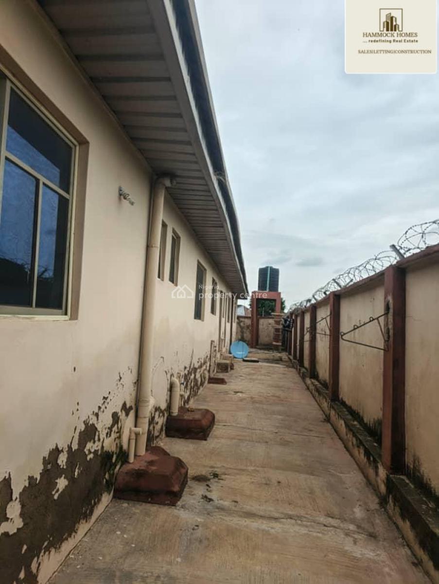 a Solidly Built Twin Flat Consisting of 3-bedroom & 2-bedroom Flats, Mogaji Close, Kute (near Iya Alamala’s House), Ibadan, Oyo, Block of Flats for Sale