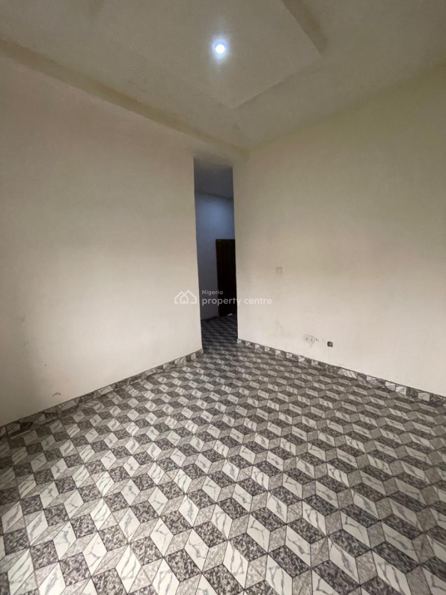 Executive Three Bedroom Flat, Gbagada, Lagos, Flat / Apartment for Sale