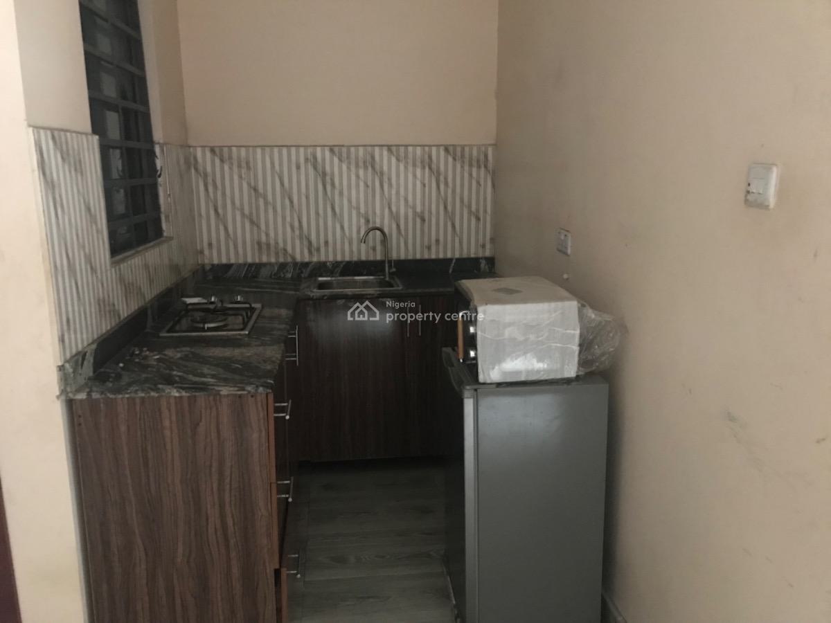 Service Selfcontain, Ibukunolu, Akoka, Yaba, Lagos, Self Contain (single Rooms) for Rent