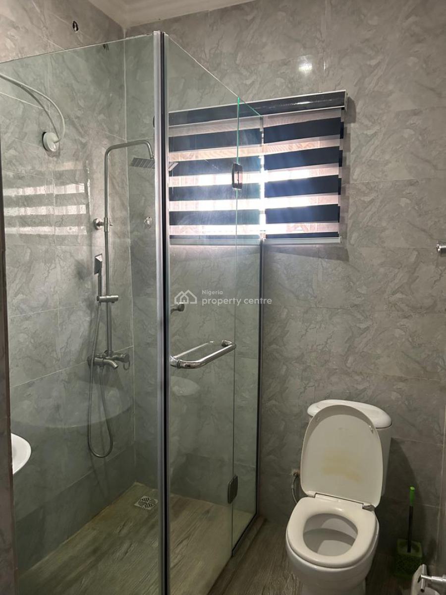 Fully Serviced & Furnished 2 Bedroom Apartment with Open Plan with Poo, Admiralty Road, Lekki, Lagos, Flat / Apartment for Rent