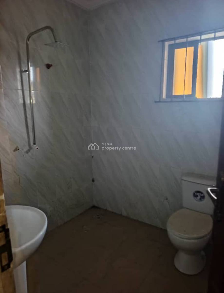 Newly Built 5 Nos of 3bedroom All Room Ensuilte Very Spacious Kitchen, Off Budland Akiode Ojodu, Ojodu, Lagos, Flat / Apartment for Rent