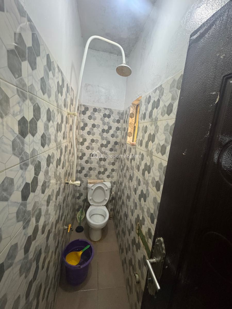 a Nice and Spacious 1 Bedroom Apartment, Off Spg Road, Ologolo, Lekki, Lagos, Mini Flat (room and Parlour) for Rent