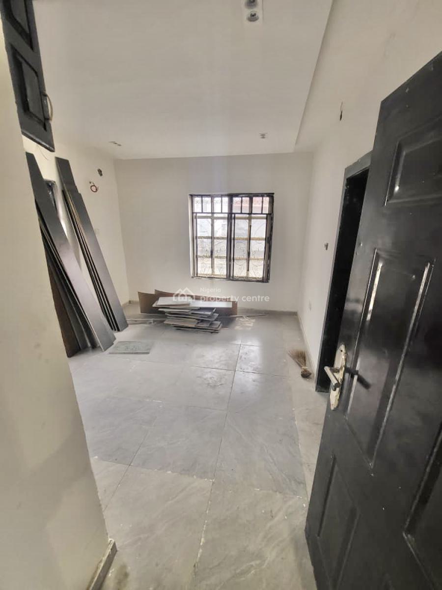 Well Maintained 1 Bedroom Apartment, Lekki Phase 1, Lekki, Lagos, Mini Flat (room and Parlour) for Rent