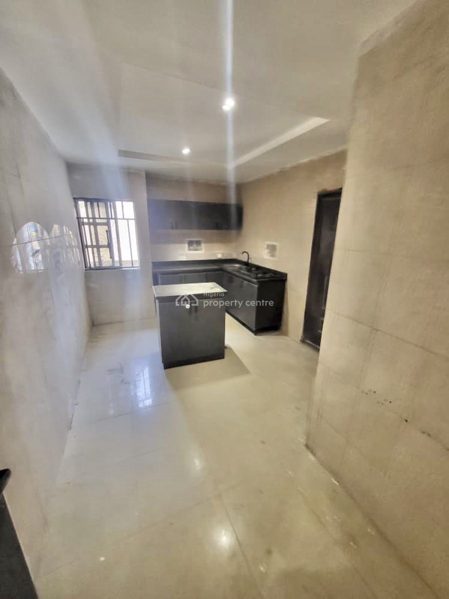 Well Maintained 1 Bedroom Apartment, Lekki Phase 1, Lekki, Lagos, Mini Flat (room and Parlour) for Rent