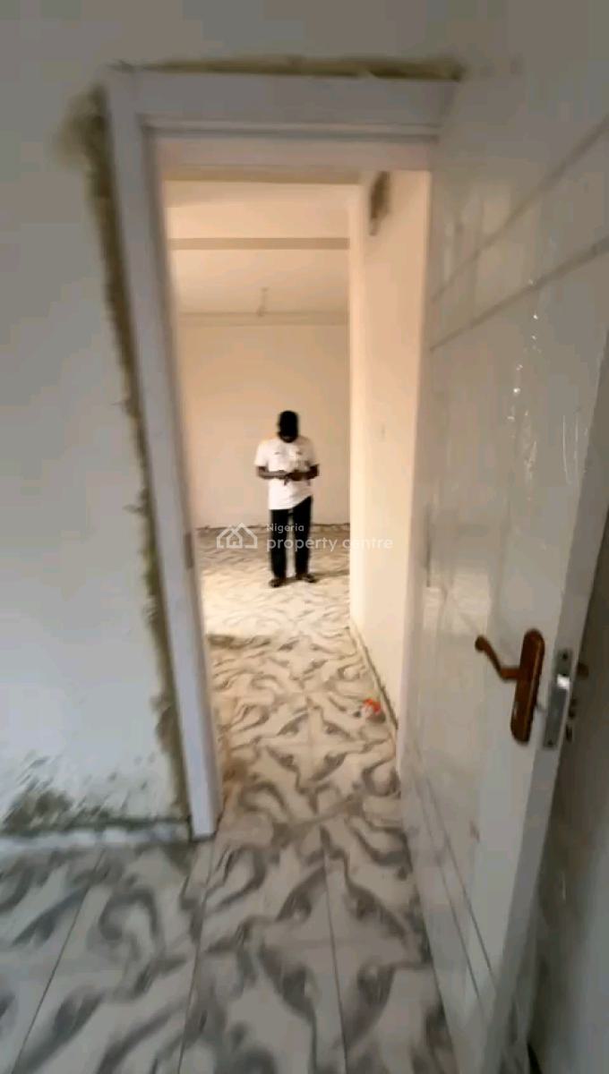 a Tastefully Finished and Standard Miniflat, Upstairs and Groundfloor, Off Morocco Road, Shomolu, Lagos, Mini Flat (room and Parlour) for Rent