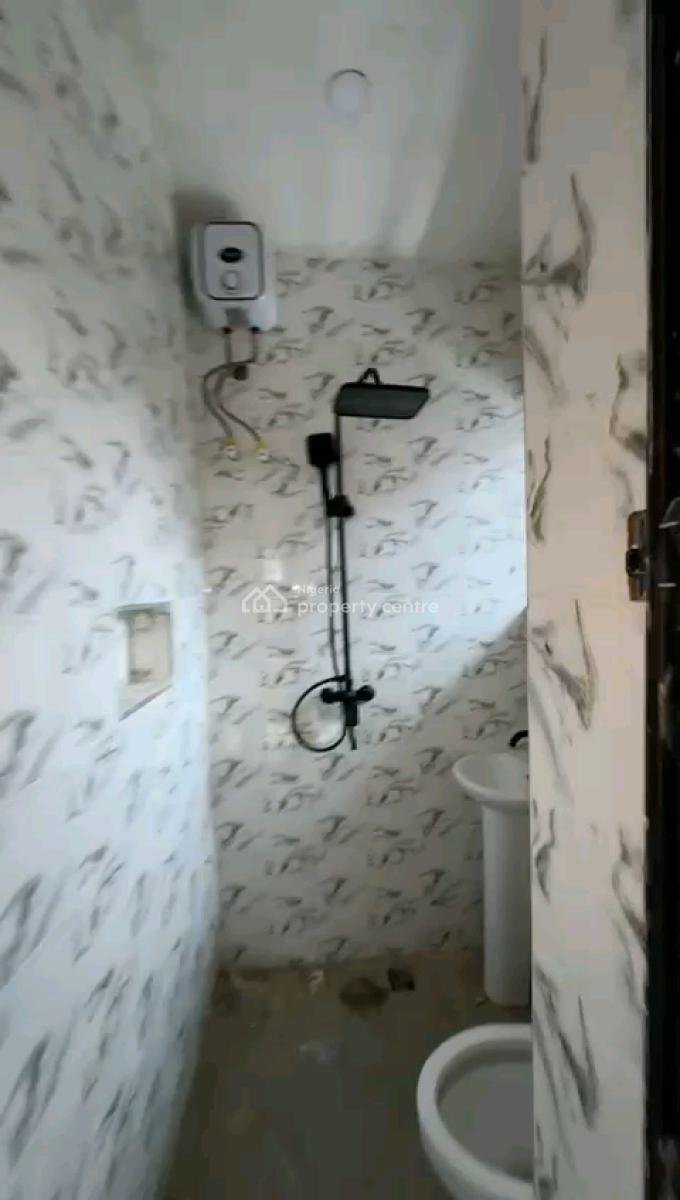 a Tastefully Finished and Standard Miniflat, Upstairs and Groundfloor, Off Morocco Road, Shomolu, Lagos, Mini Flat (room and Parlour) for Rent
