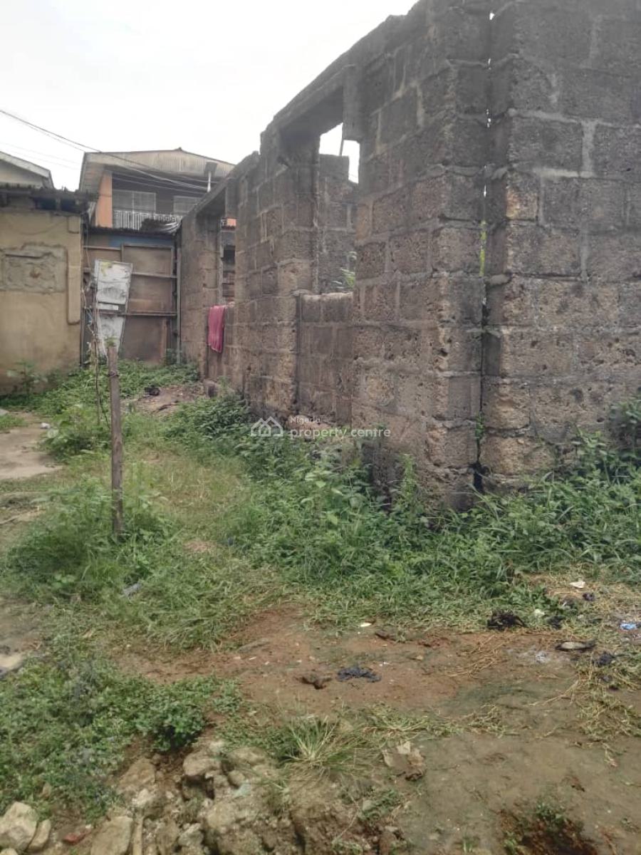 Demolished 8 Rooms Structured on Full Plot of Land, Lagos Road Aruna Bus Stop, Ikorodu, Lagos, Land for Sale